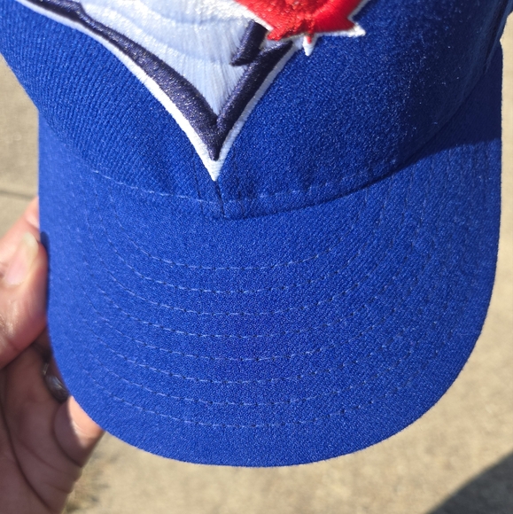 Blue Jay's Fitted Baseball Cap - Picture 5 of 10